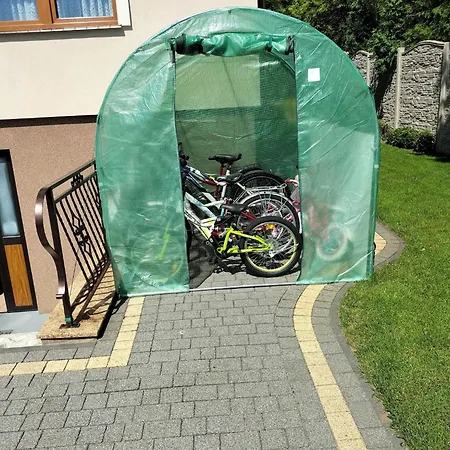 Apartamety Wanda Z Placem Zabaw Affittacamere