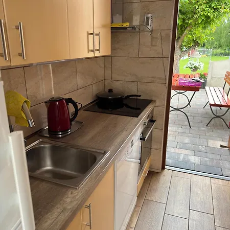 Affittacamere Apartamety Wanda Z Placem Zabaw 3*